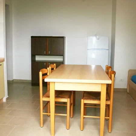 アパート Pinetina *