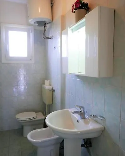 Pinetina Apartment *